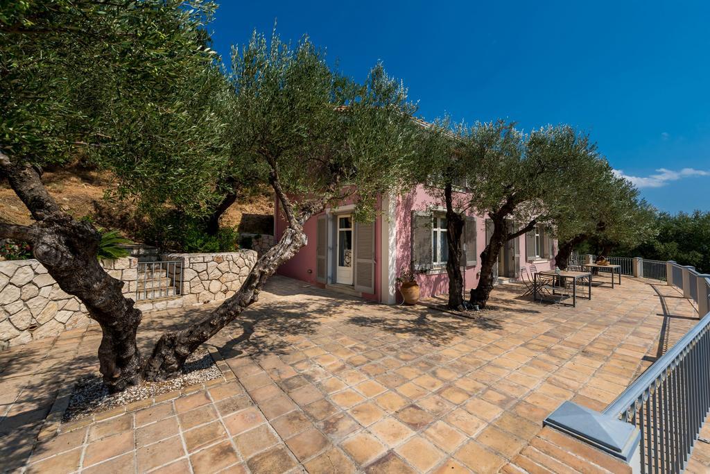 Villa Oliva, In A Serene Location & Private Pool, By Zantewize Akrotiri  外观 照片