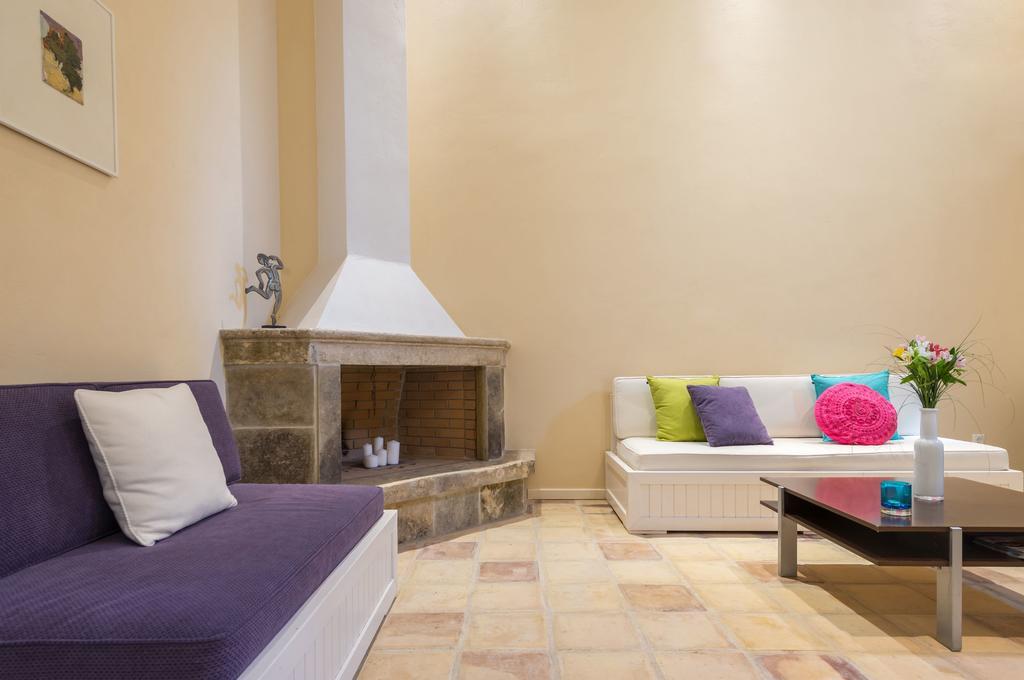 Villa Oliva, In A Serene Location & Private Pool, By Zantewize Akrotiri  外观 照片
