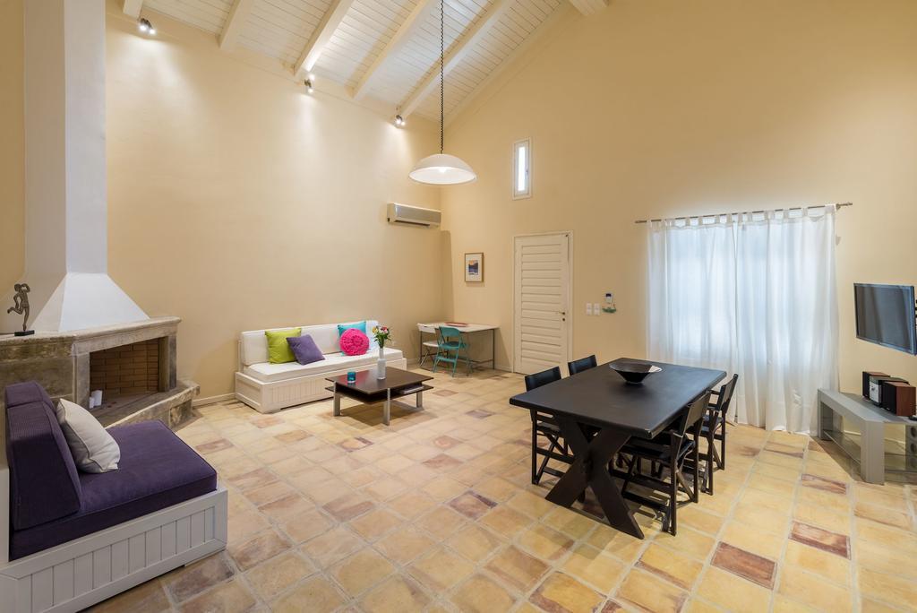 Villa Oliva, In A Serene Location & Private Pool, By Zantewize Akrotiri  外观 照片