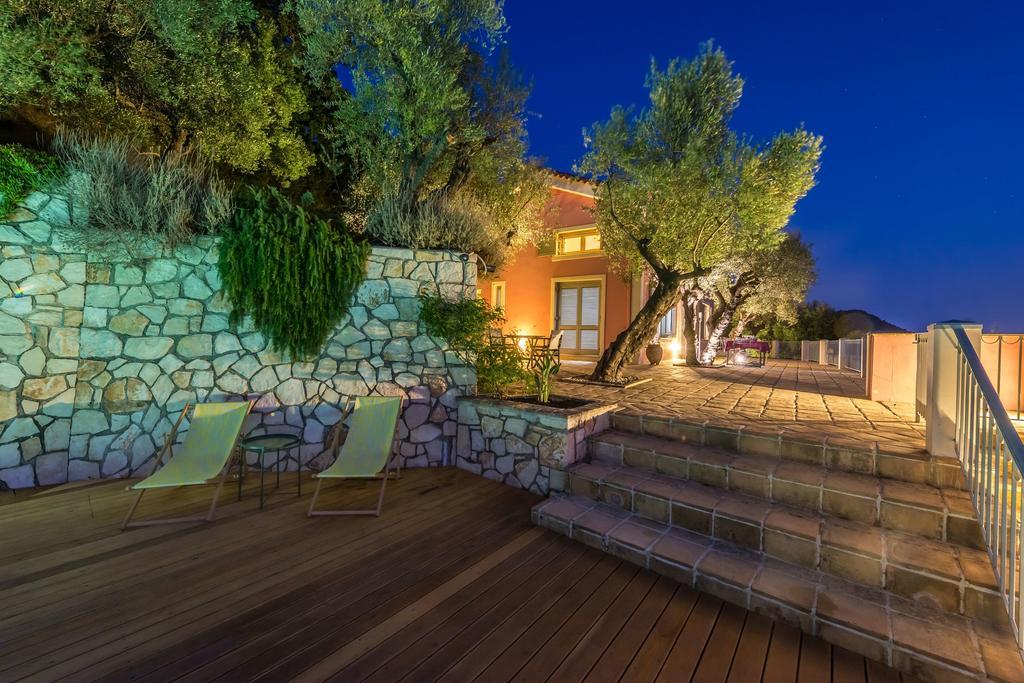 Villa Oliva, In A Serene Location & Private Pool, By Zantewize Akrotiri  外观 照片
